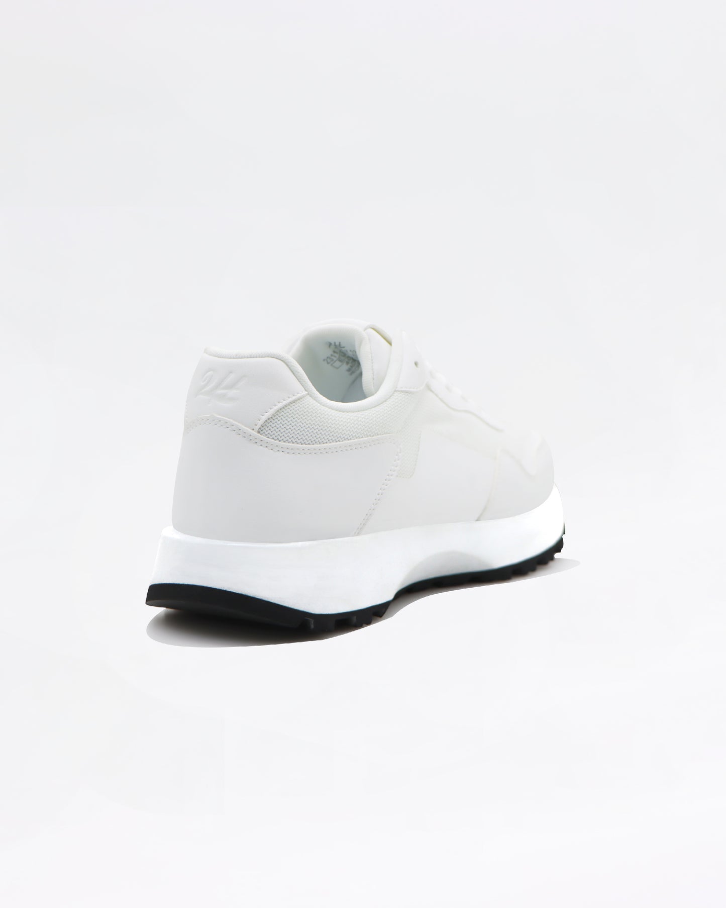 2H #2705 2001 1133 White Casual shoes