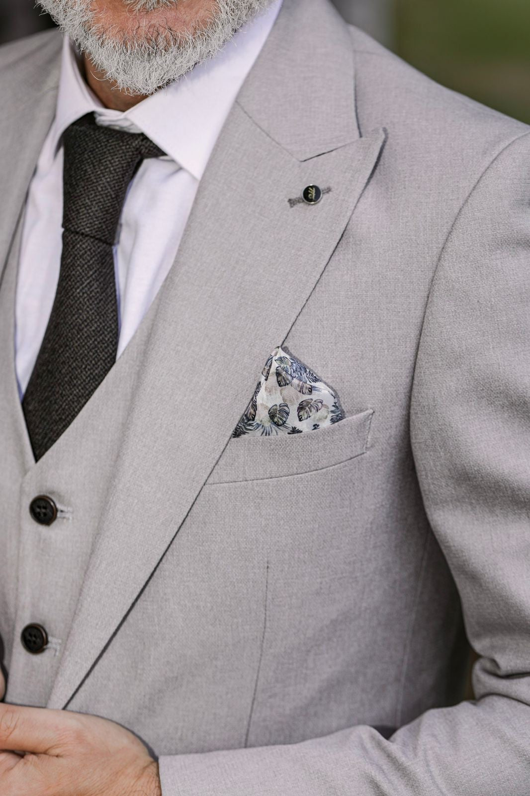 2H #2-4 Beige Casual Suit 2 Pieces