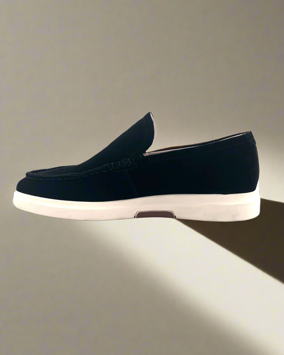 2H #17 Genuine Leather Chamois Black Casual Shoes