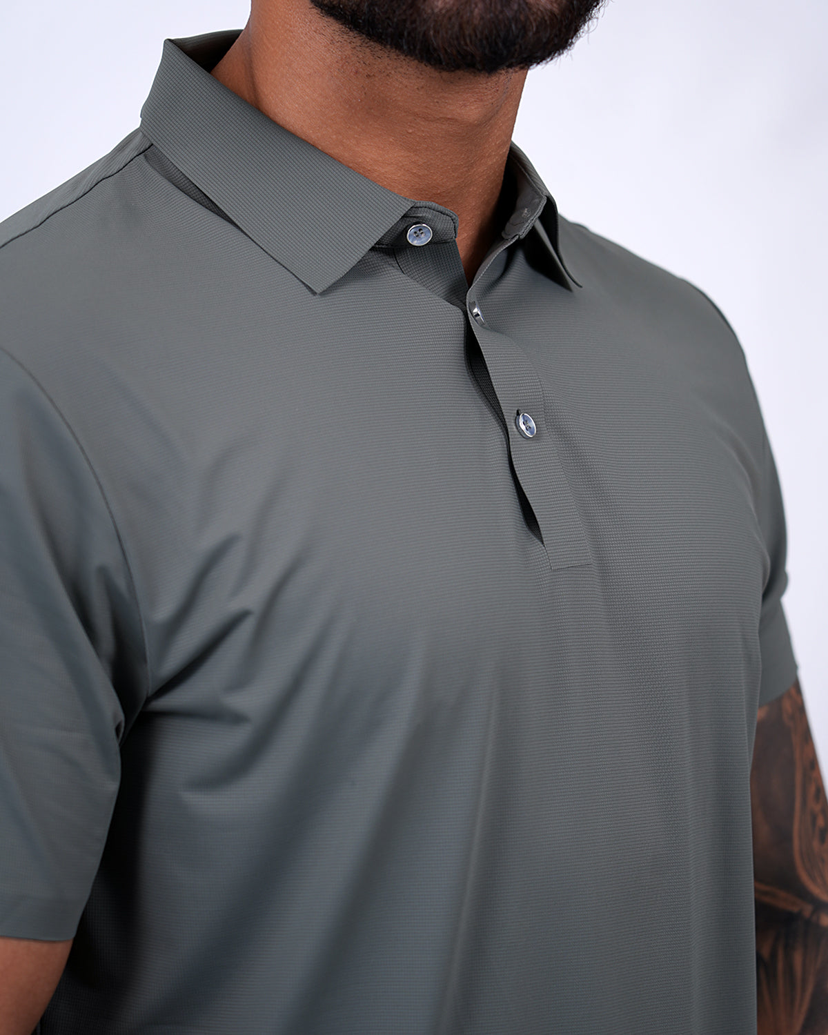 2H #004 Polo T-shirt