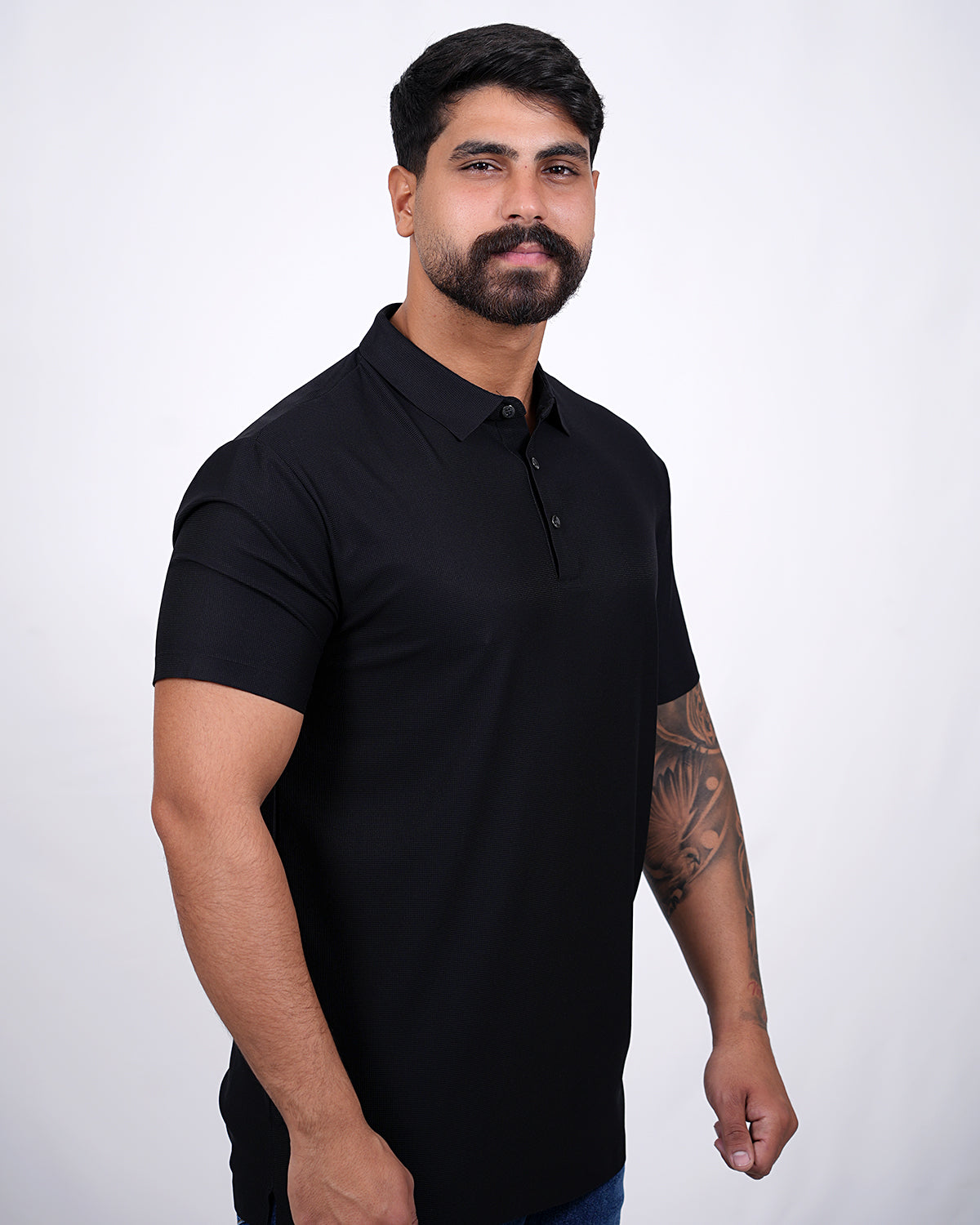 2H #002 Polo T-shirt