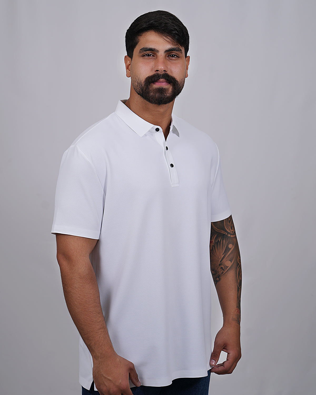 2H #002 Polo T-shirt