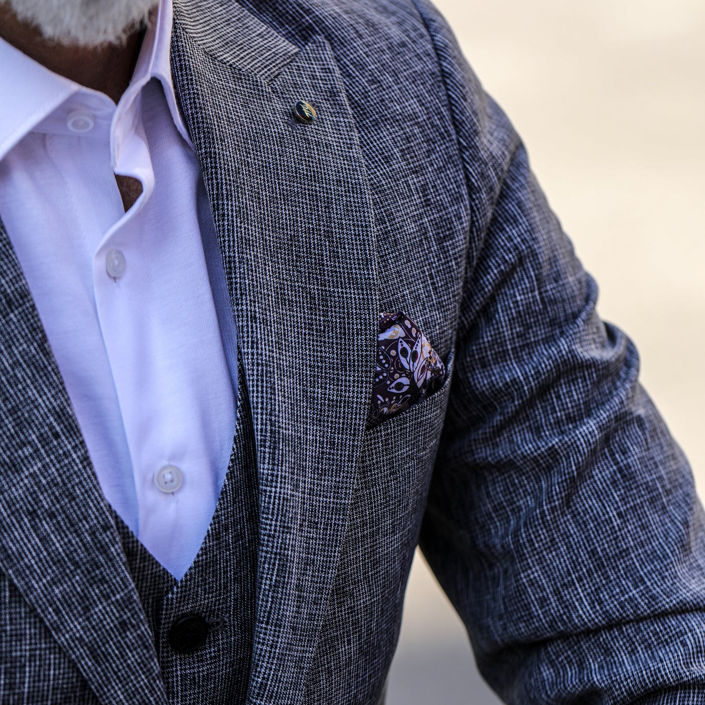 2H Gray Linen Suit