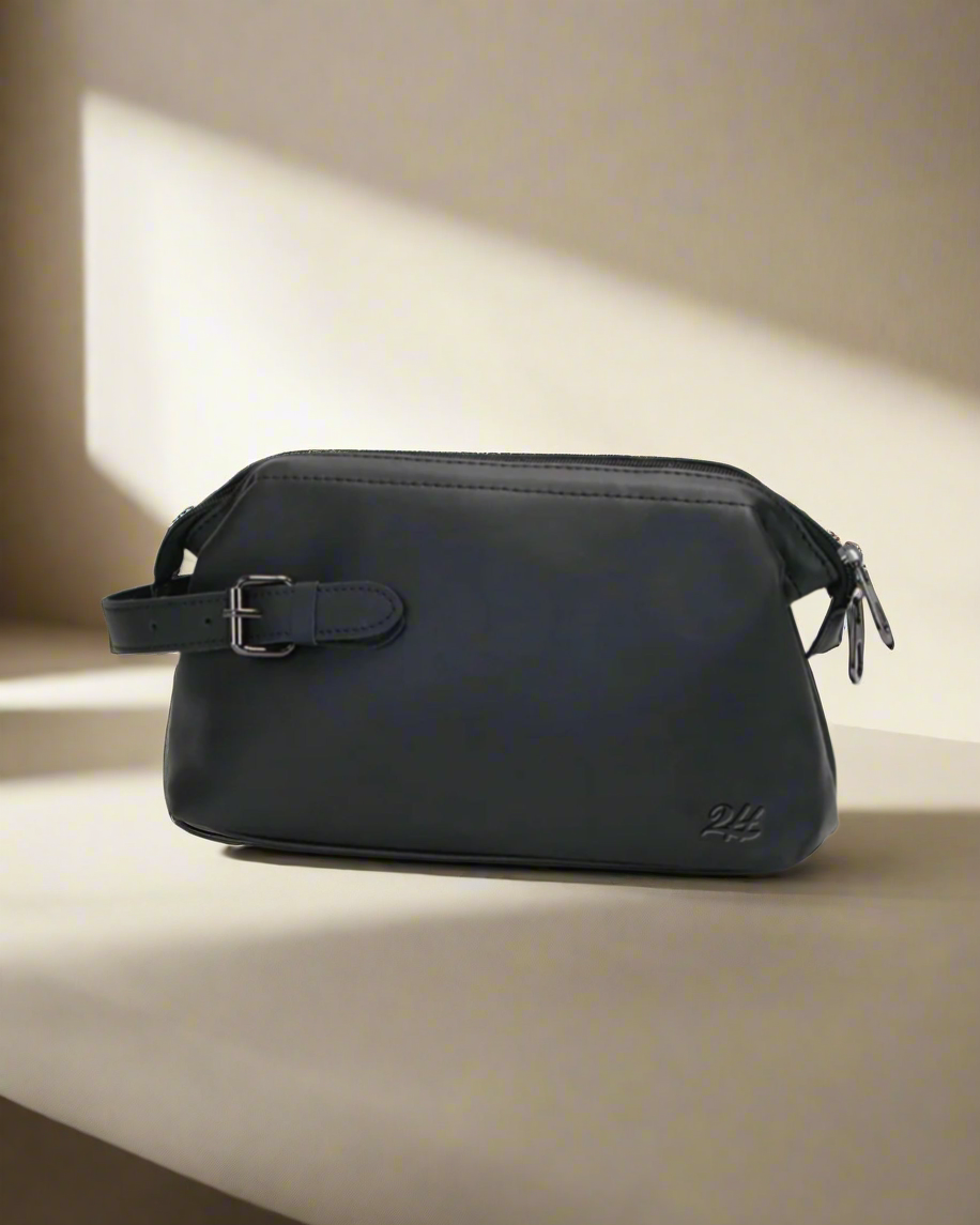 2H #5226 Black Clutch Bag