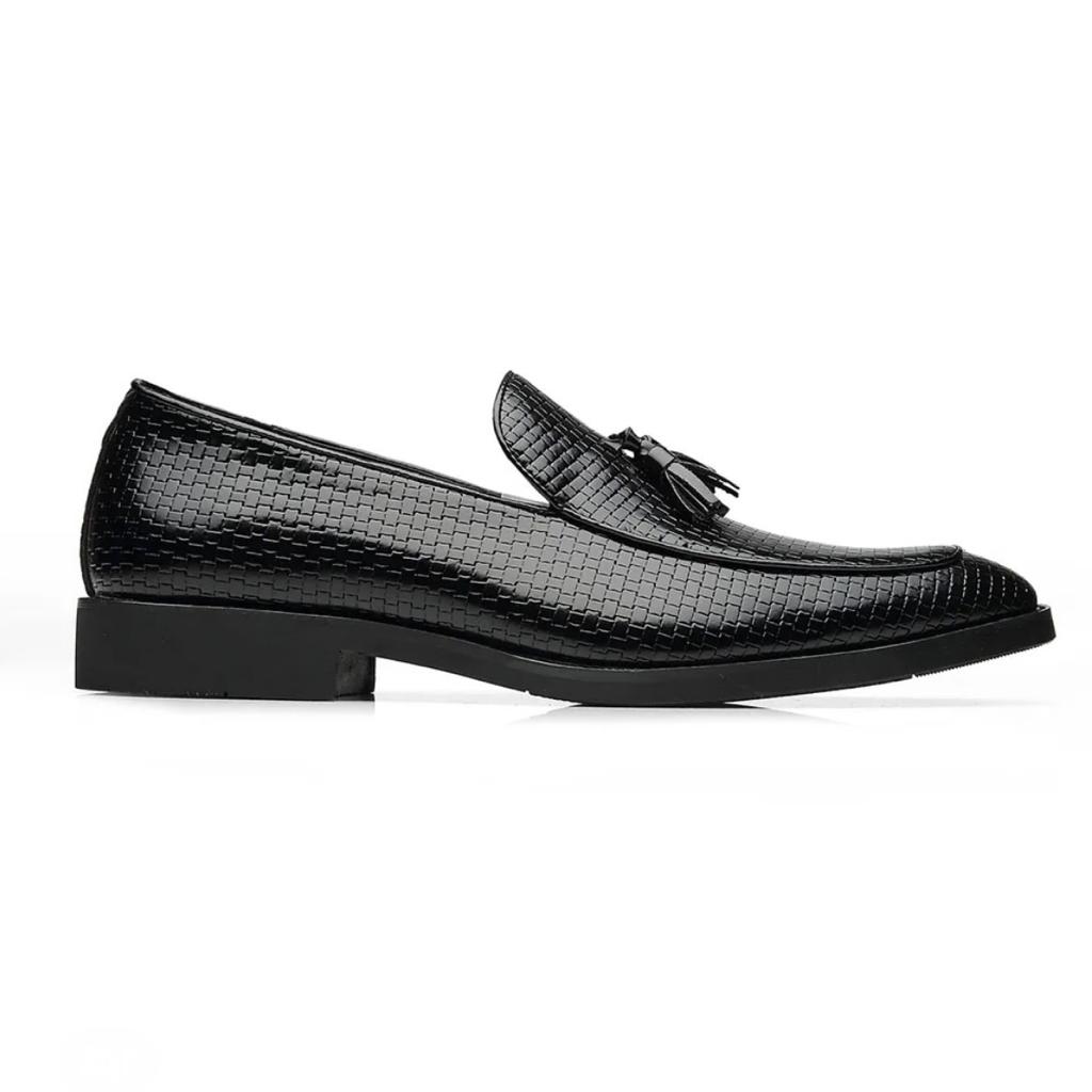 2H #B02 Black Classic Shoes