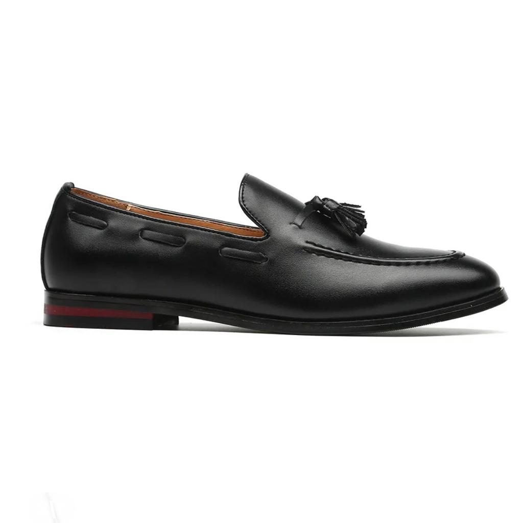 2H #703 Black Classic Shoes