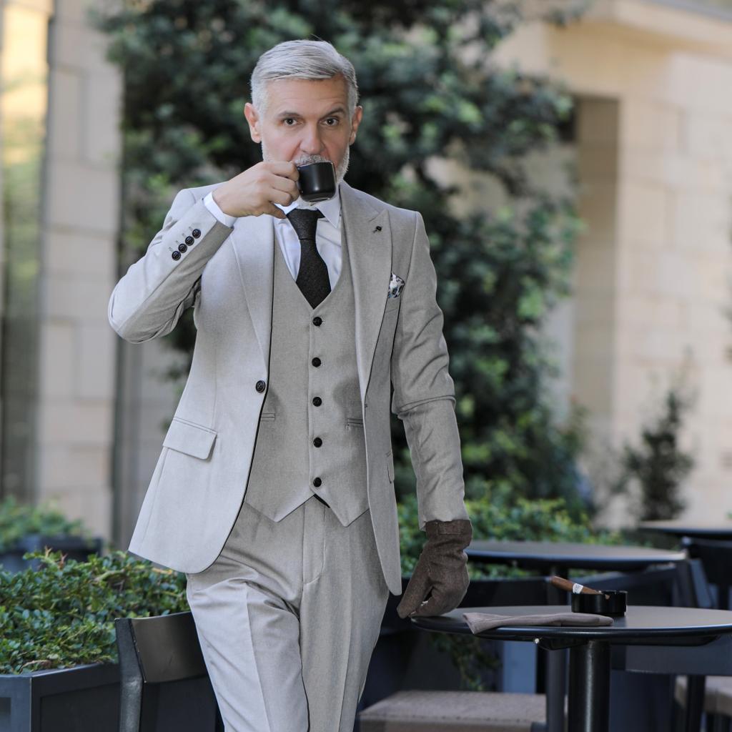 2H #2-4 Beige Casual Suit 2 Pieces