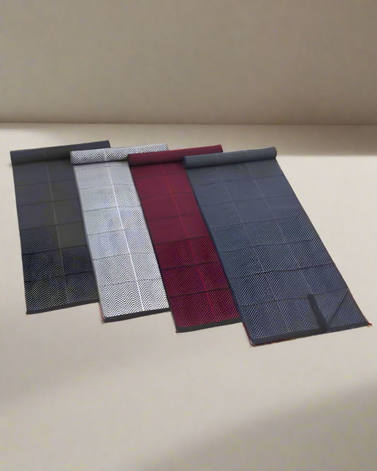 2H #23T-841 squared Scarf