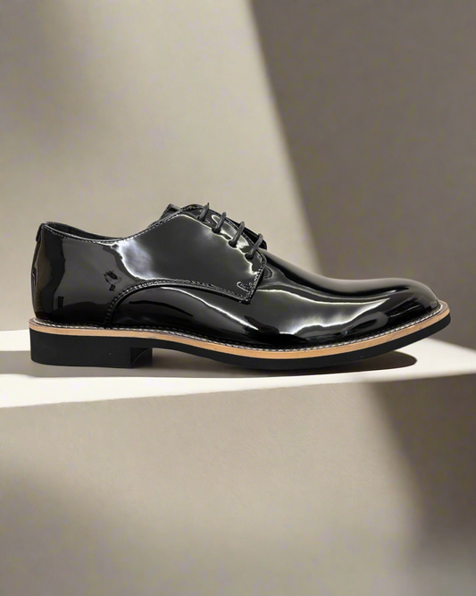 2H Black Shiny Classic Shoes