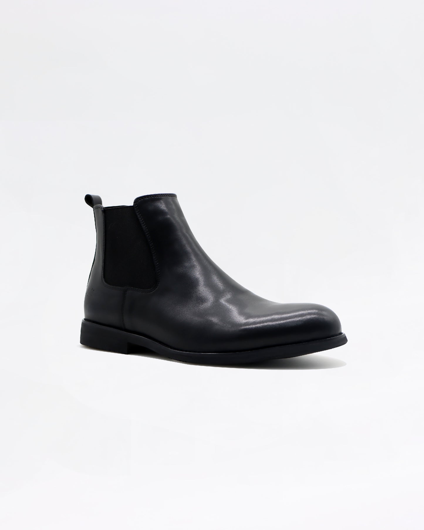 2H #2Y06-1001-8174 Black Chelsea Boot