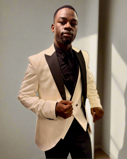 2H White Neck Wedding Suit