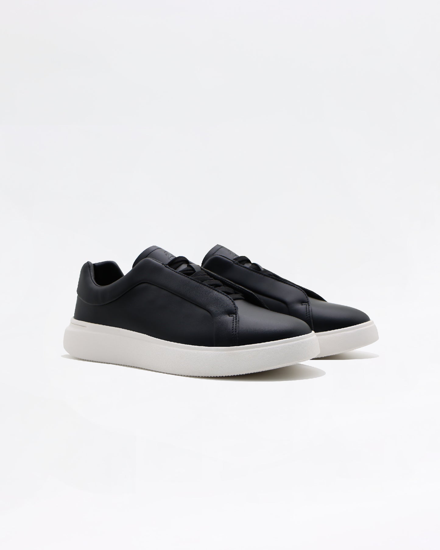 2H #5Z01-8001-9169 Black Casual shoes