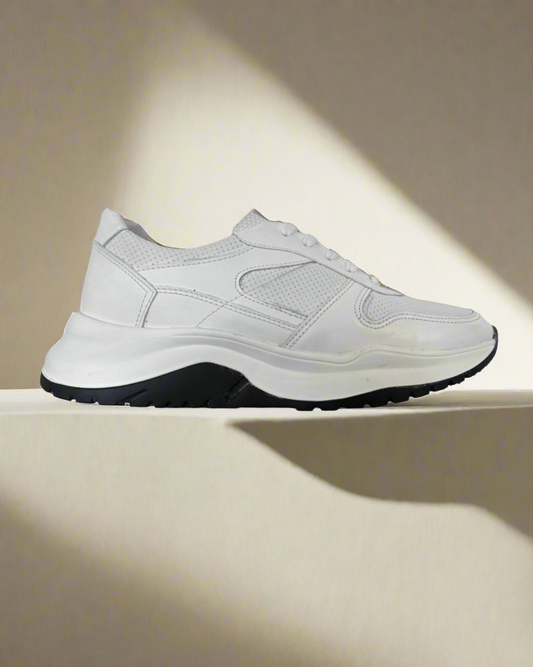 SALE! 2H #9529 White Casual Shoes