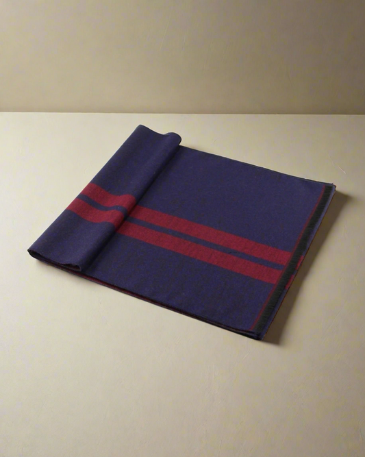 2H Navy/Red Scarf