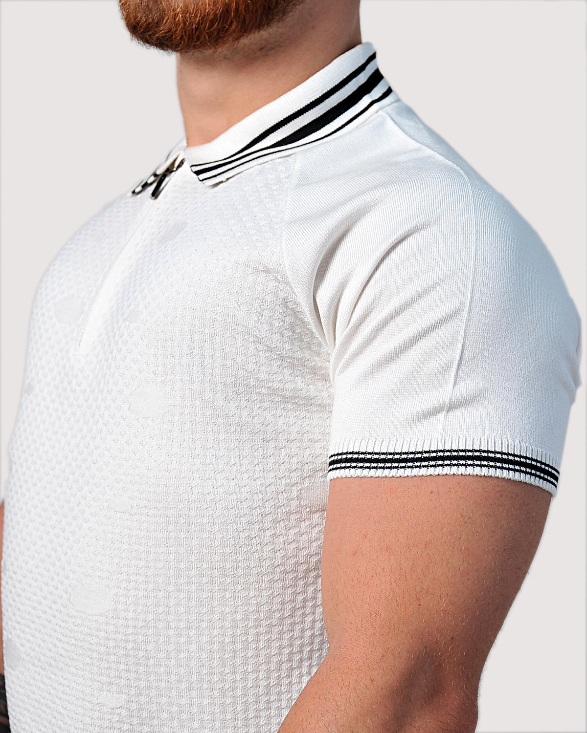 SALE! 2H #39749-40 Off-White Knitted Polo T-Shirt