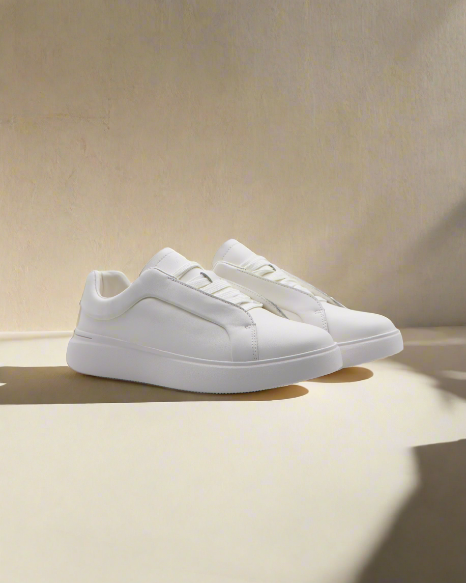 2H #5Z01-8001-9169 White Casual shoes