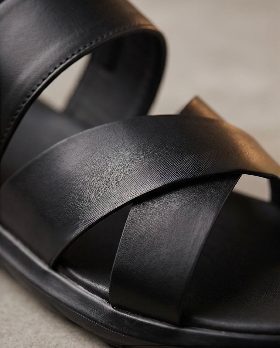 2H G10-23-1 Black Leather Sandals