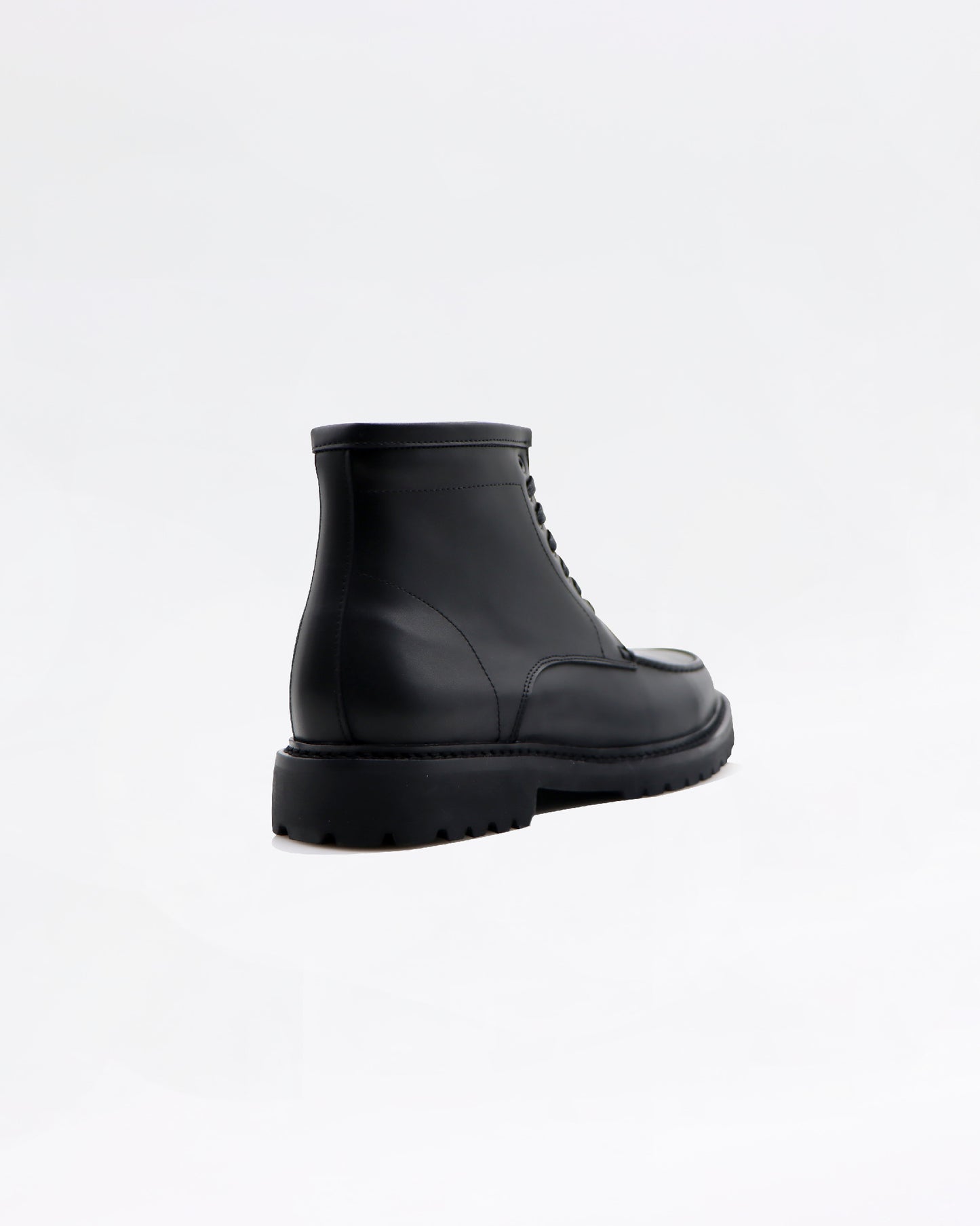 2H #2Y06-2001-8160 Black Leather Boot
