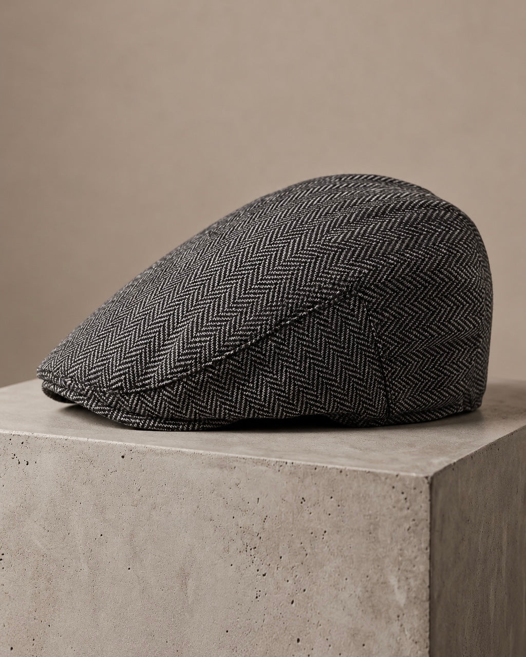 2H Black and Gray Cap