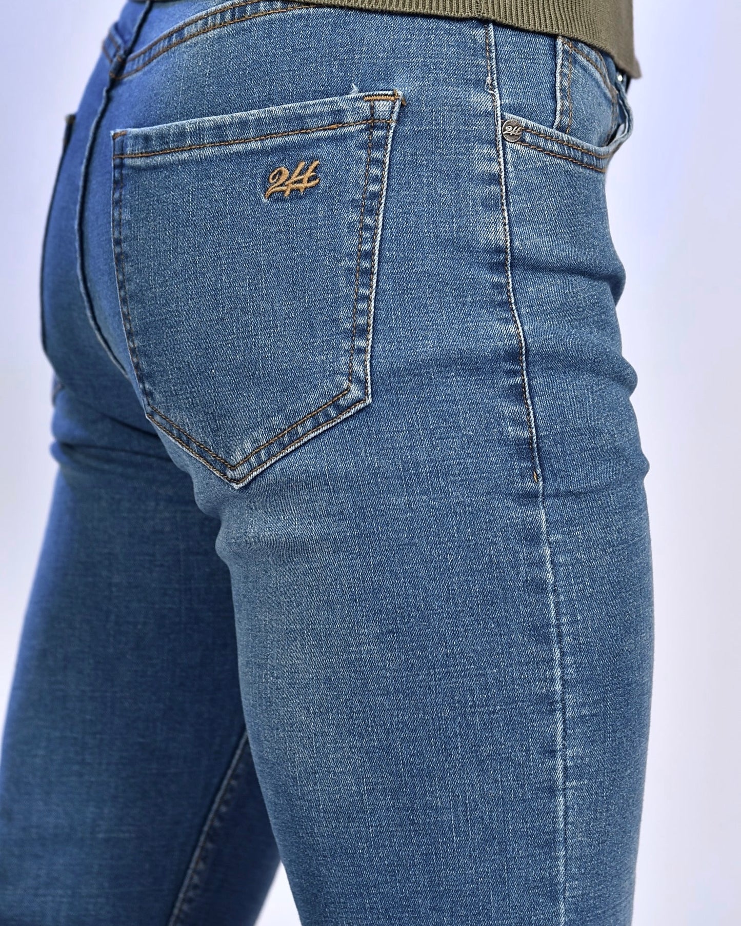 SALE! 2H blue stone wash jeans Pant