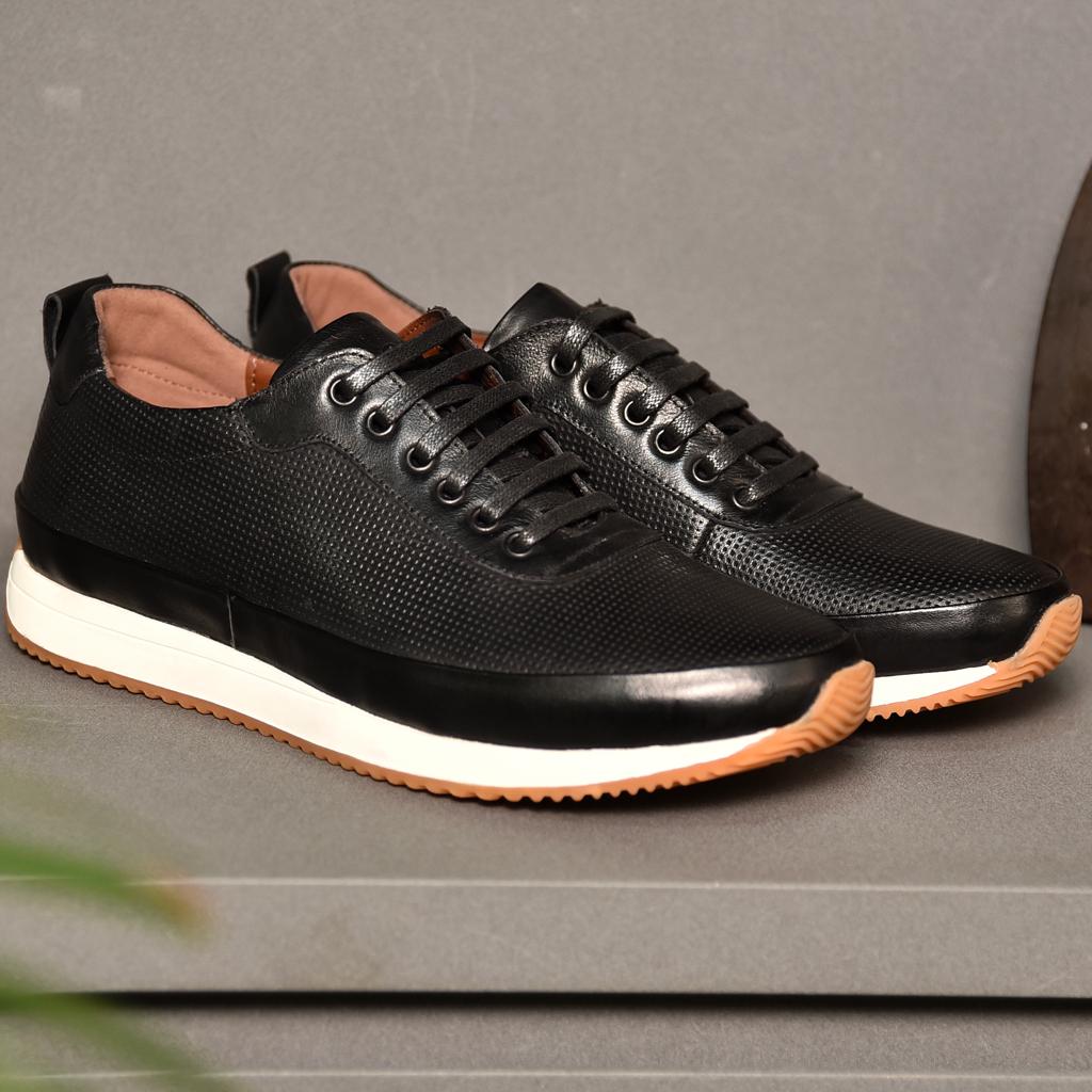 2H #B16024-131-909  Genuine Leather Black Casual Shoes
