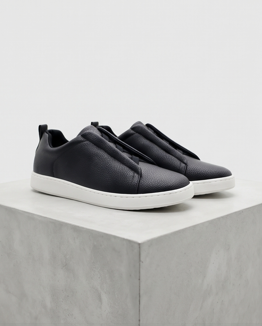 2H #1011 1008 1133 Black Casual shoes