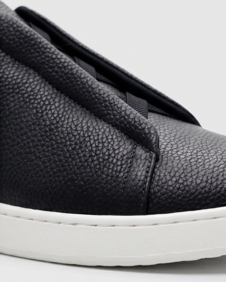 2H #1011 1008 1133 Black Casual shoes