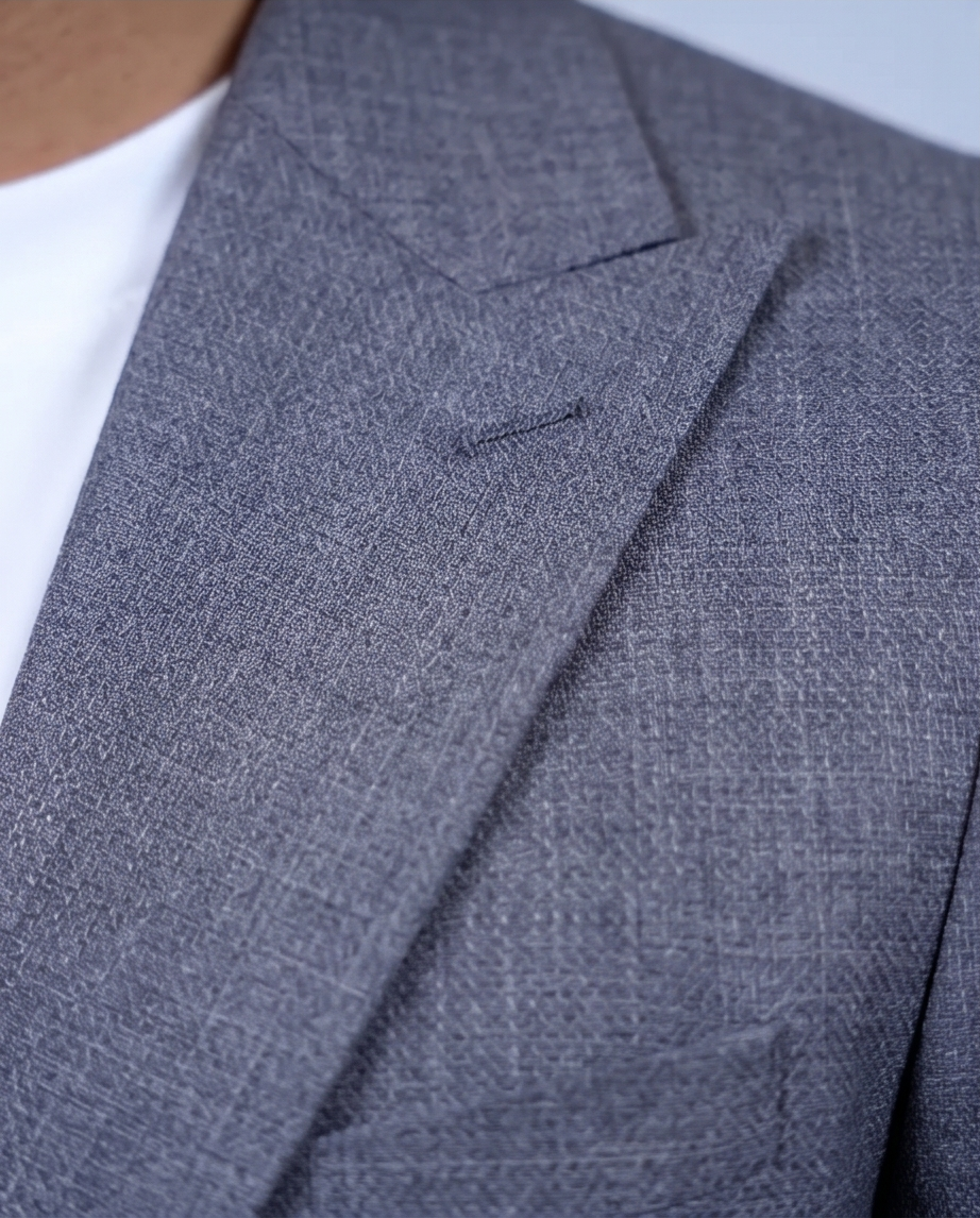 2H Dark Gray Casual Embossed Suit