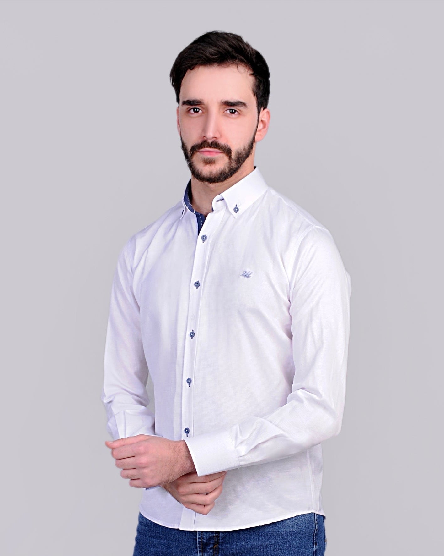 2H #080124 White Navy Buttons Casual Shirt