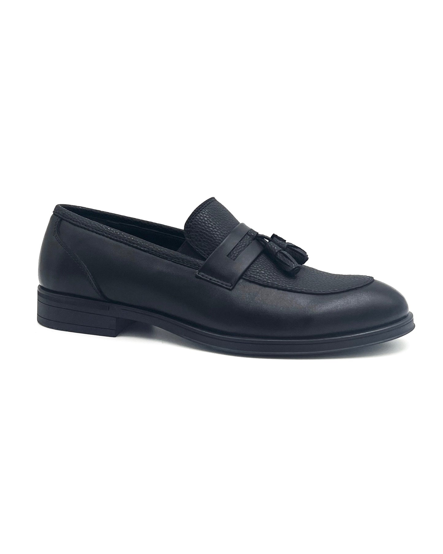2H #9530 Black Classic Shoes