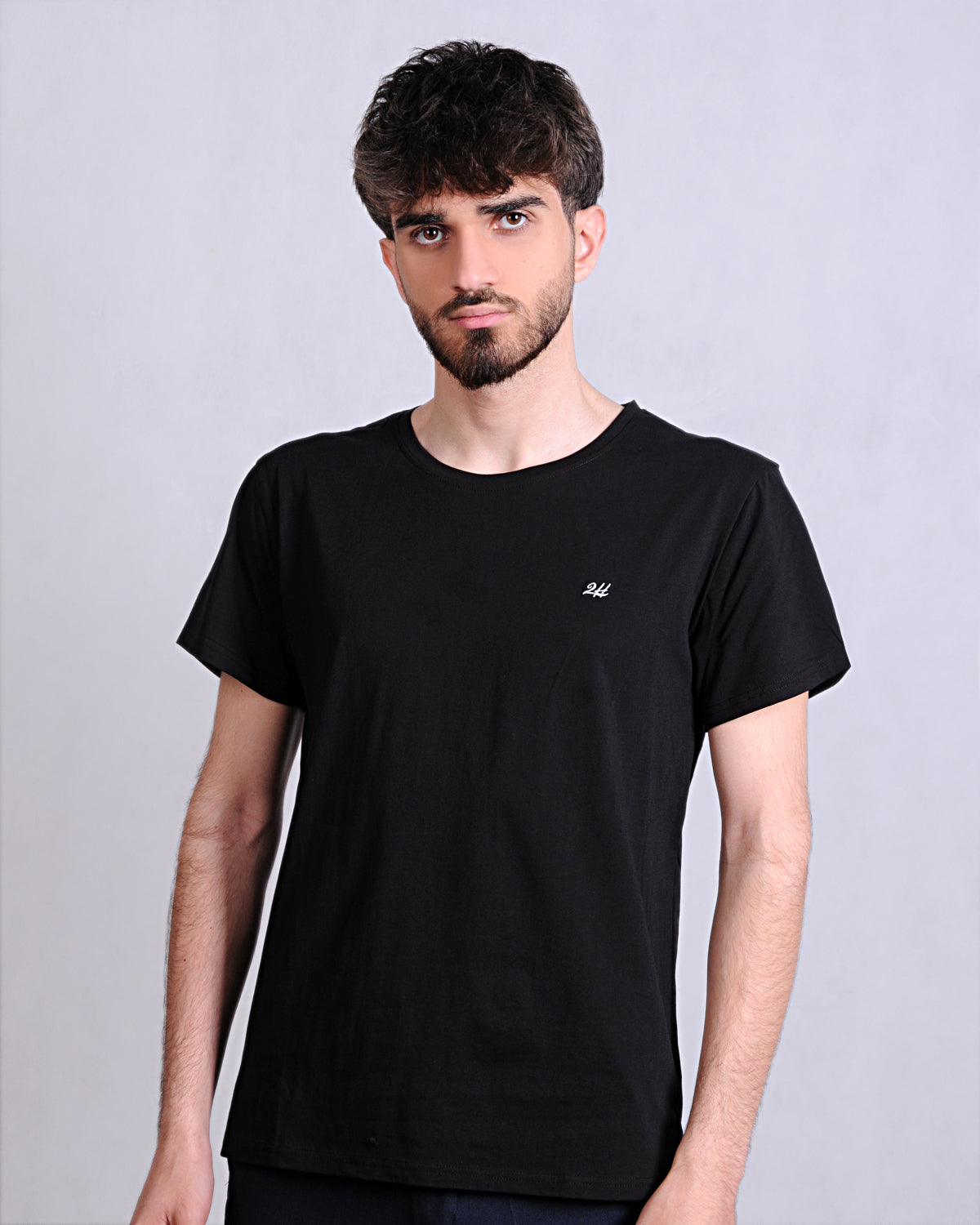 2H #CX81400 Black Short Sleeve Basic T-shirt