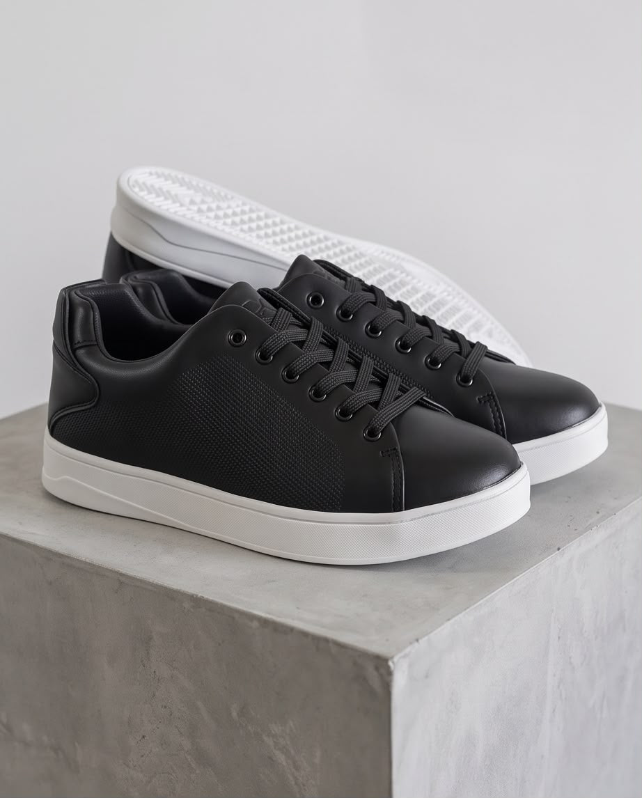 2H Black Casual Shoes