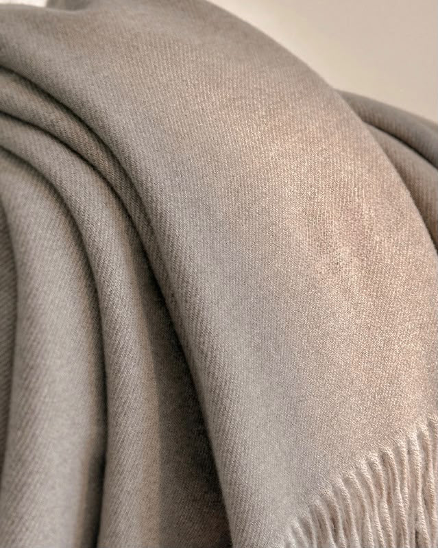 2H Gray Winter Scarf
