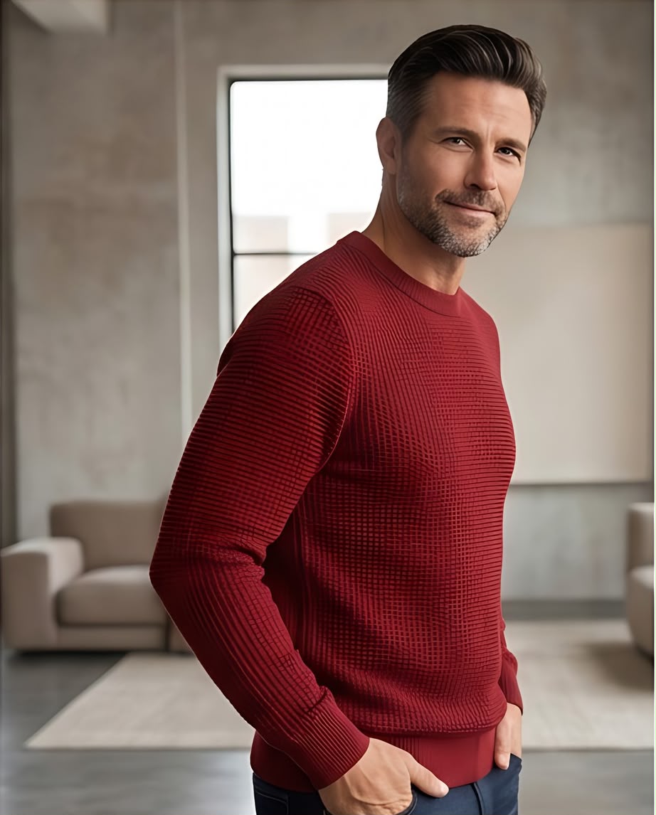 2H Red Round Neck Knitted Sweater