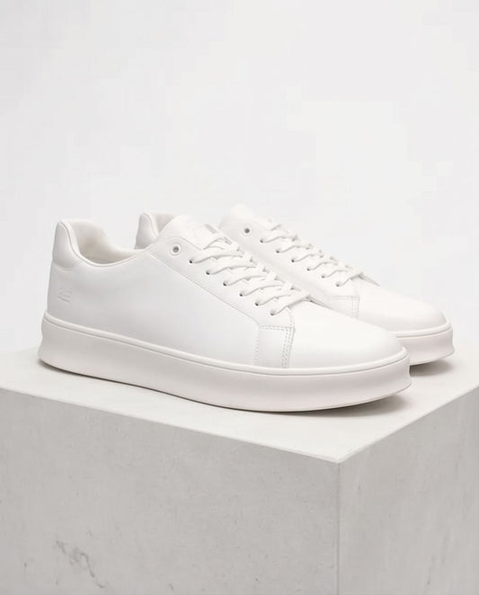2H #10 White Casual Shoes