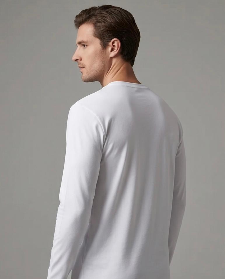 2H #338761 White long Sleeve Sweater