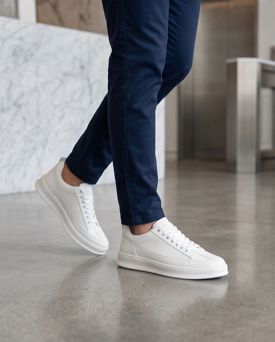 2H #09 White Casual Shoes