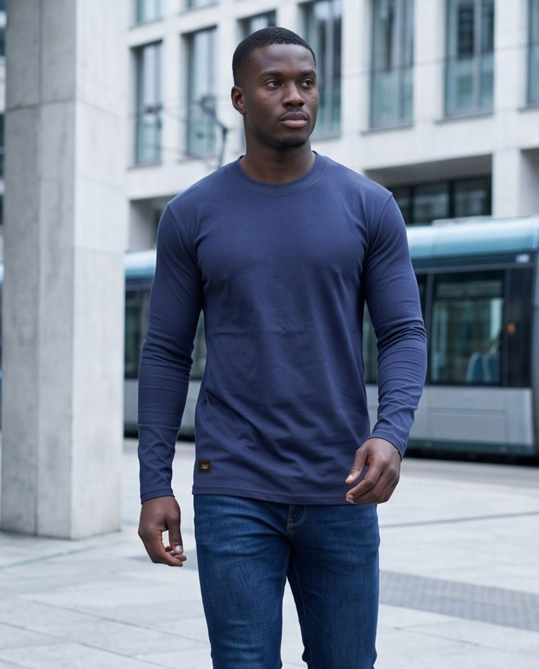 2H #338761 Navy long Sleeve Sweater