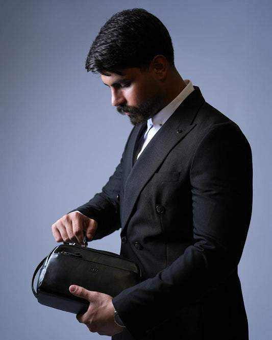 2H #7460 Genuine leather Black Bag