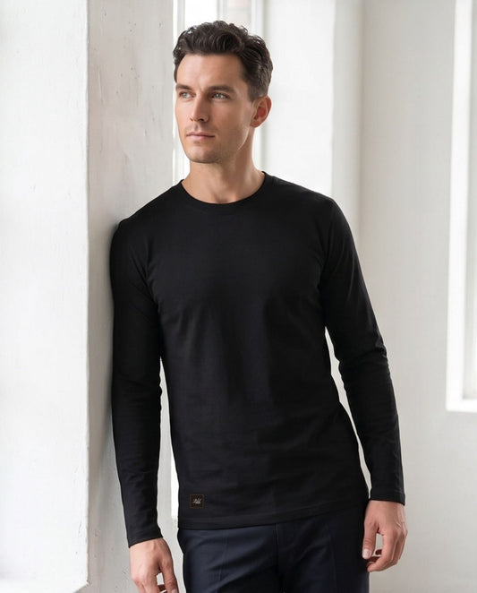2H #338761 Black long Sleeve Sweater