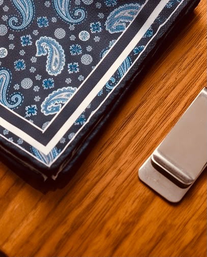 2H Pocket Square