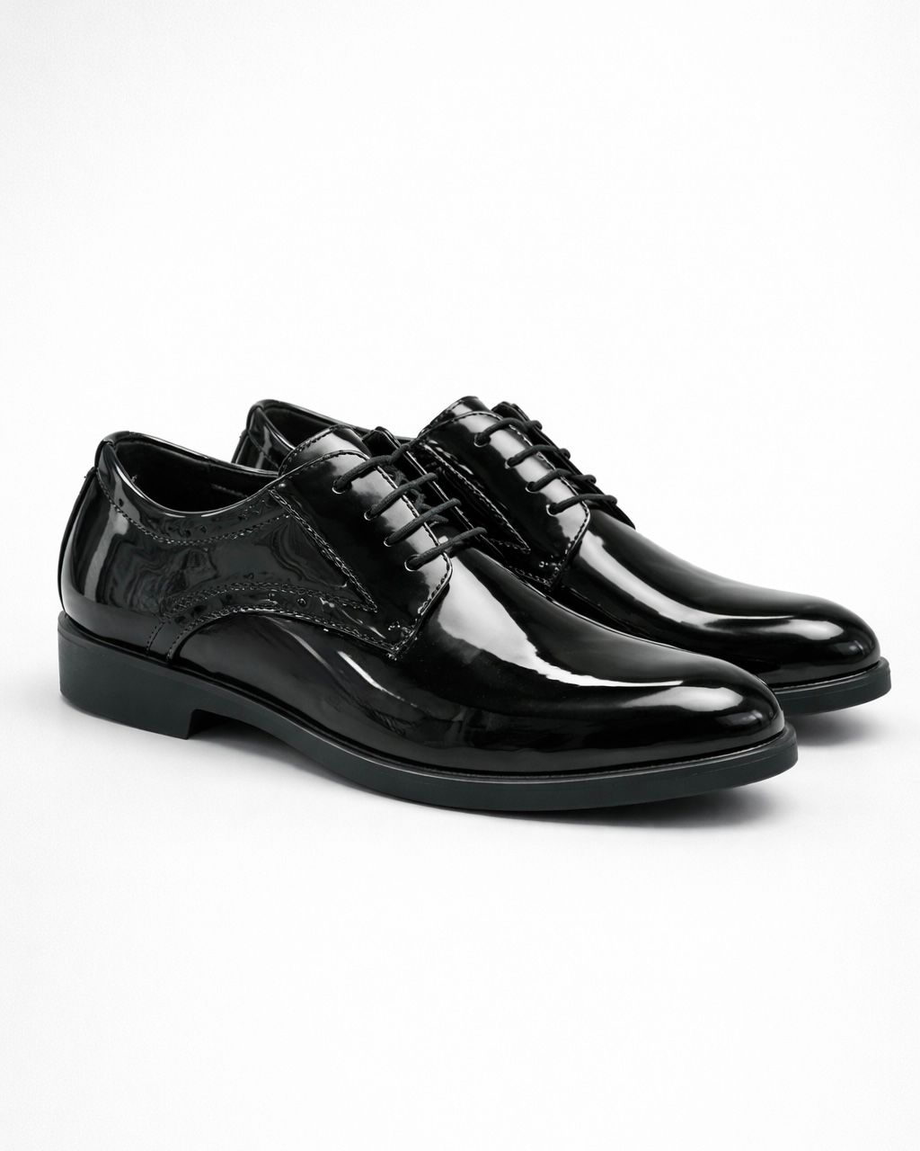 2H #01B Shining Black Classic Shoes