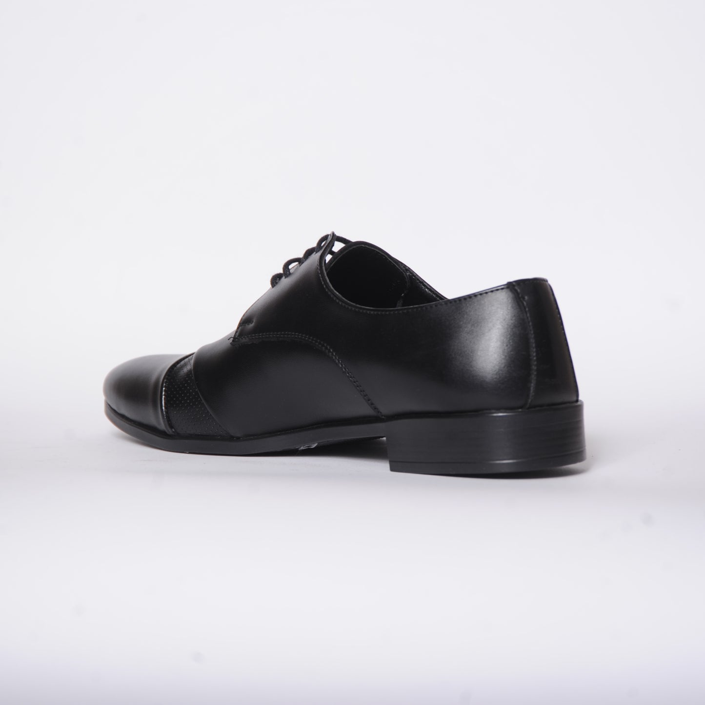 2H #5045 Black Classic Shoes