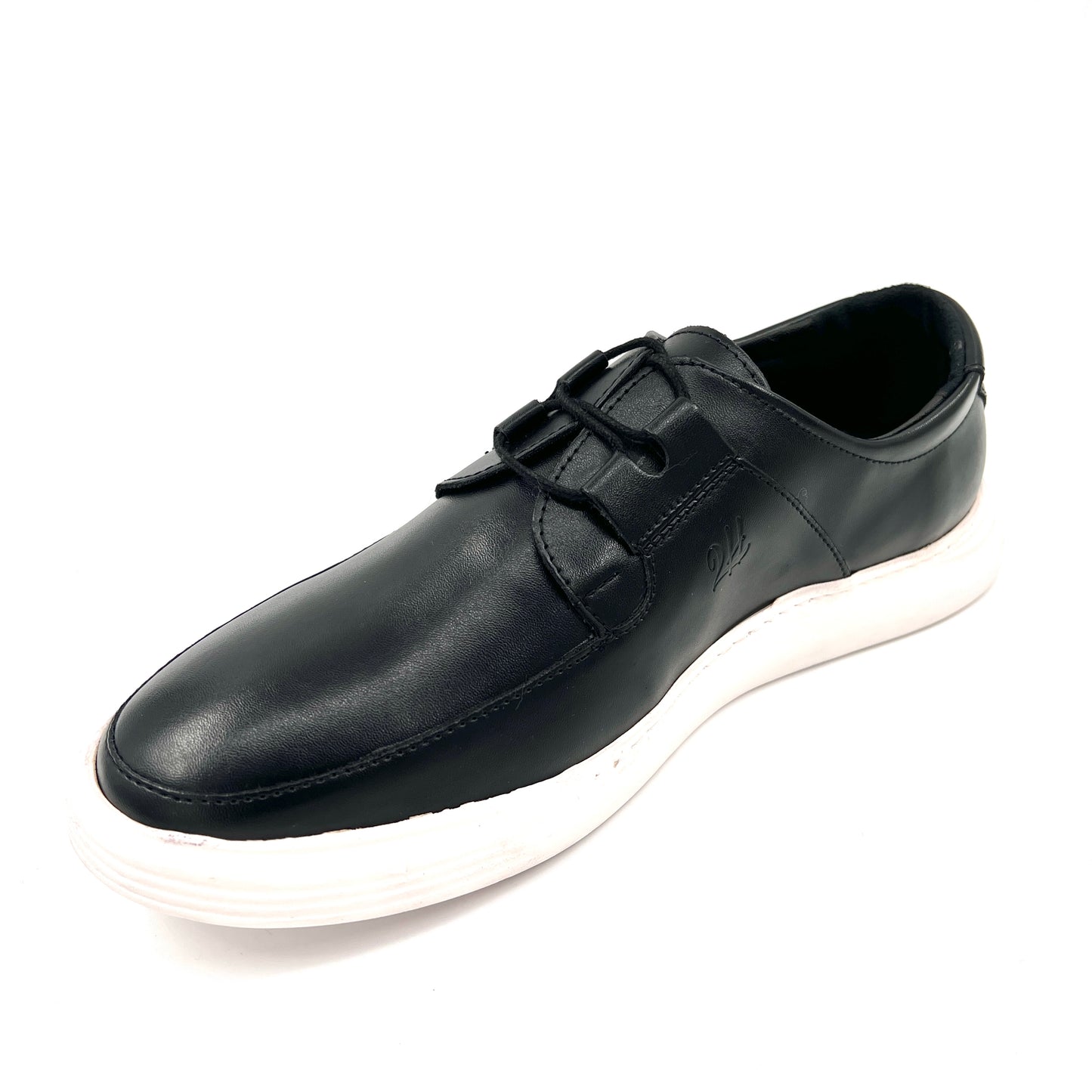 2H 3104 Black/White Sole Casual Shoes